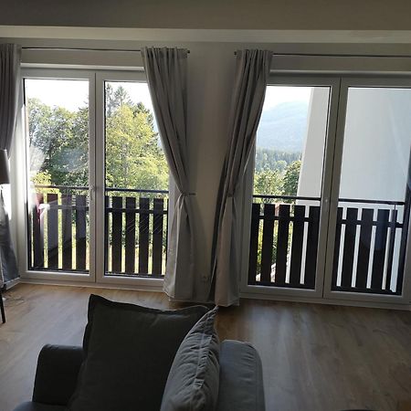 Wrzos Karkonoszy Apartment ชกลาร์สกา ปอเรมบา ภายนอก รูปภาพ