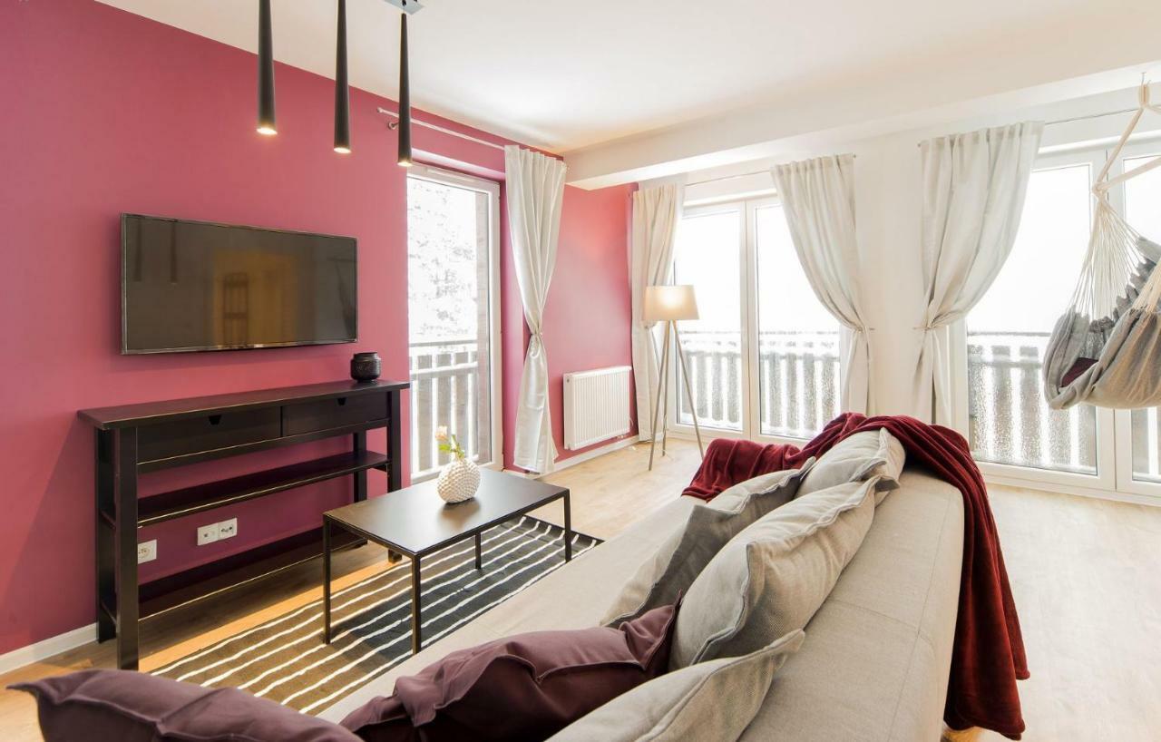 Wrzos Karkonoszy Apartment ชกลาร์สกา ปอเรมบา ภายนอก รูปภาพ