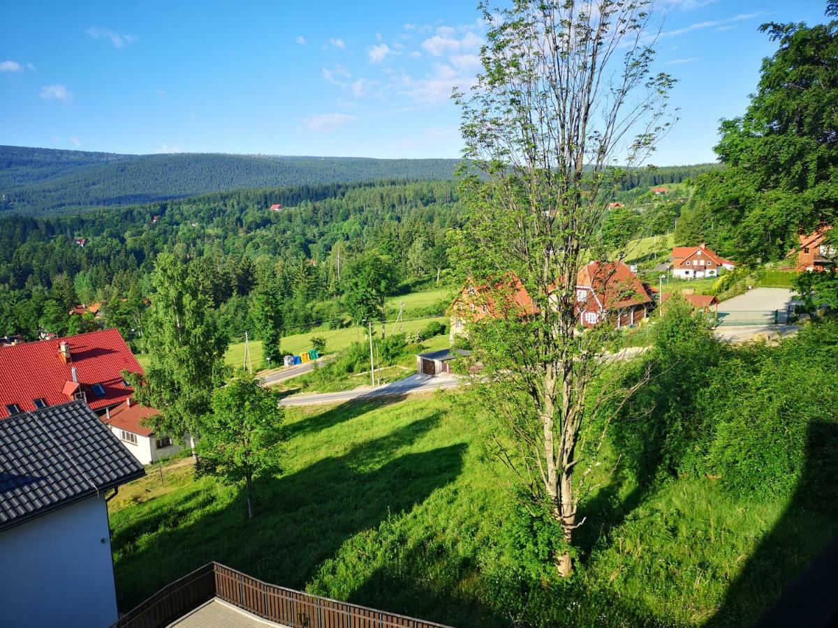 Wrzos Karkonoszy Apartment ชกลาร์สกา ปอเรมบา ภายนอก รูปภาพ