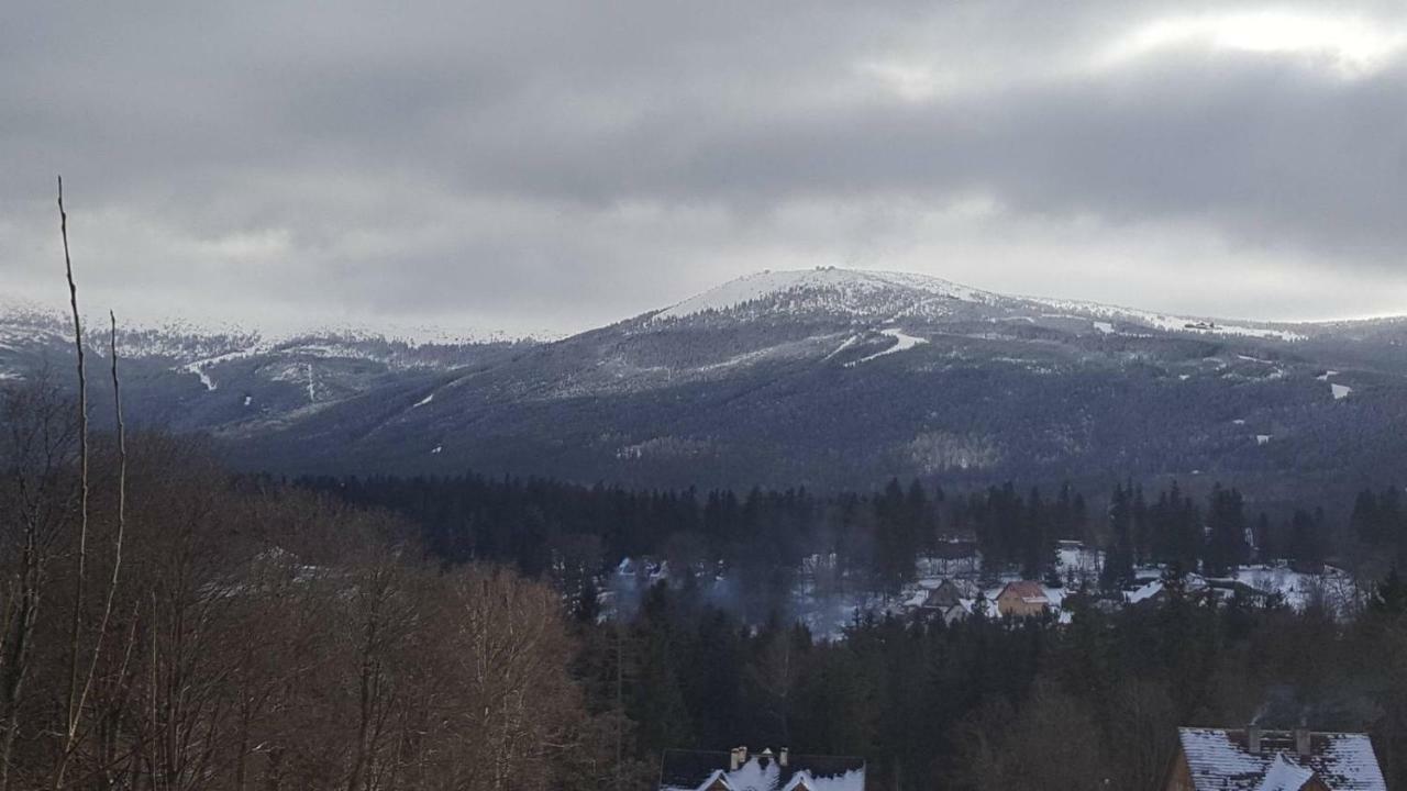 Wrzos Karkonoszy Apartment ชกลาร์สกา ปอเรมบา ภายนอก รูปภาพ