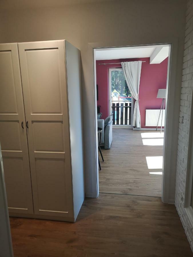 Wrzos Karkonoszy Apartment ชกลาร์สกา ปอเรมบา ภายนอก รูปภาพ