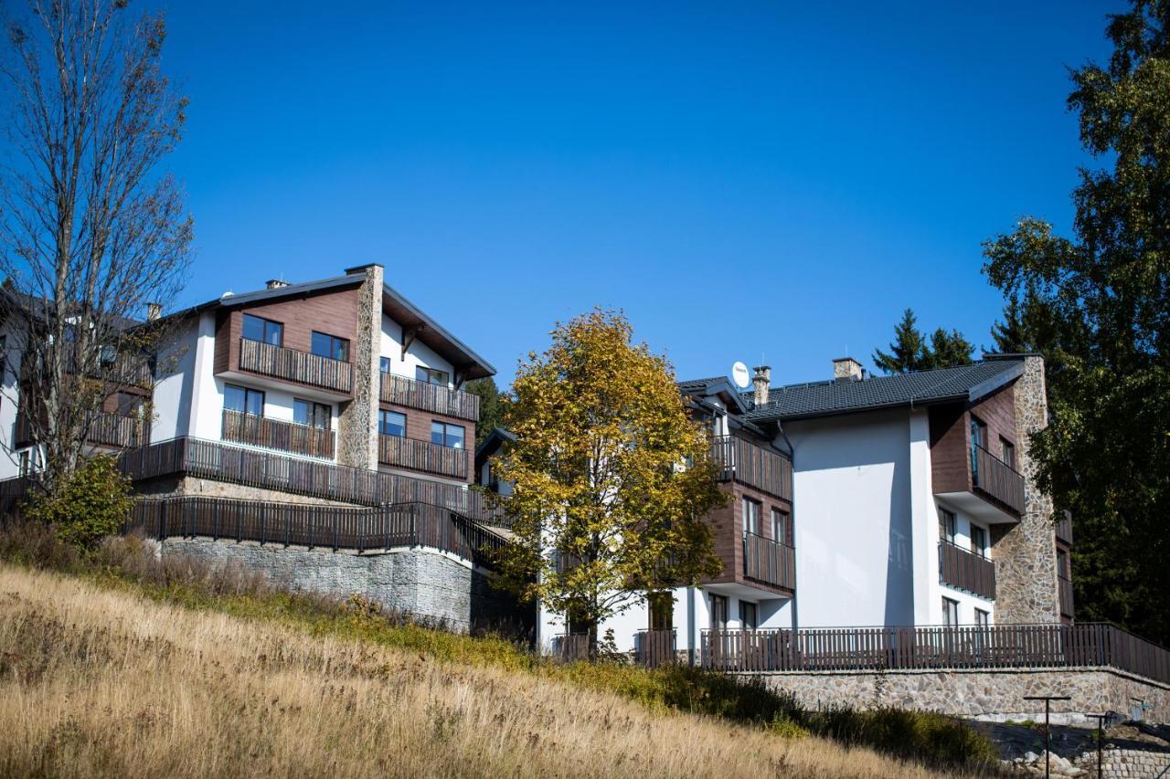 Wrzos Karkonoszy Apartment ชกลาร์สกา ปอเรมบา ภายนอก รูปภาพ